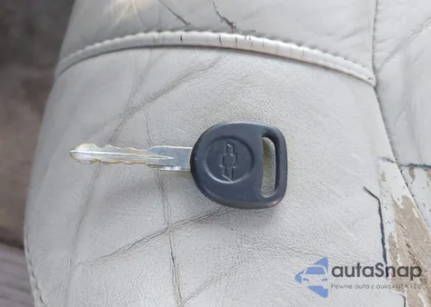 2002 Chevrolet Tahoe Lt z USA, uszkodzony, nr VIN 1GNEC13Z32R143351